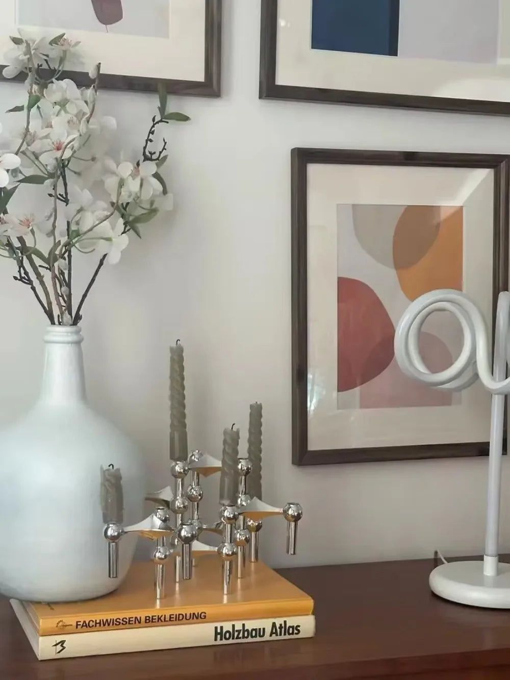 Nordic Silver Molecular Candle Holder – Modern Metal Candlestick Centerpiece for Home Décor & Gifts
