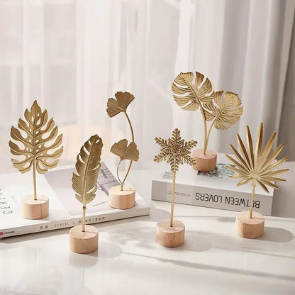 Nordic Style Elegant Leaf Art