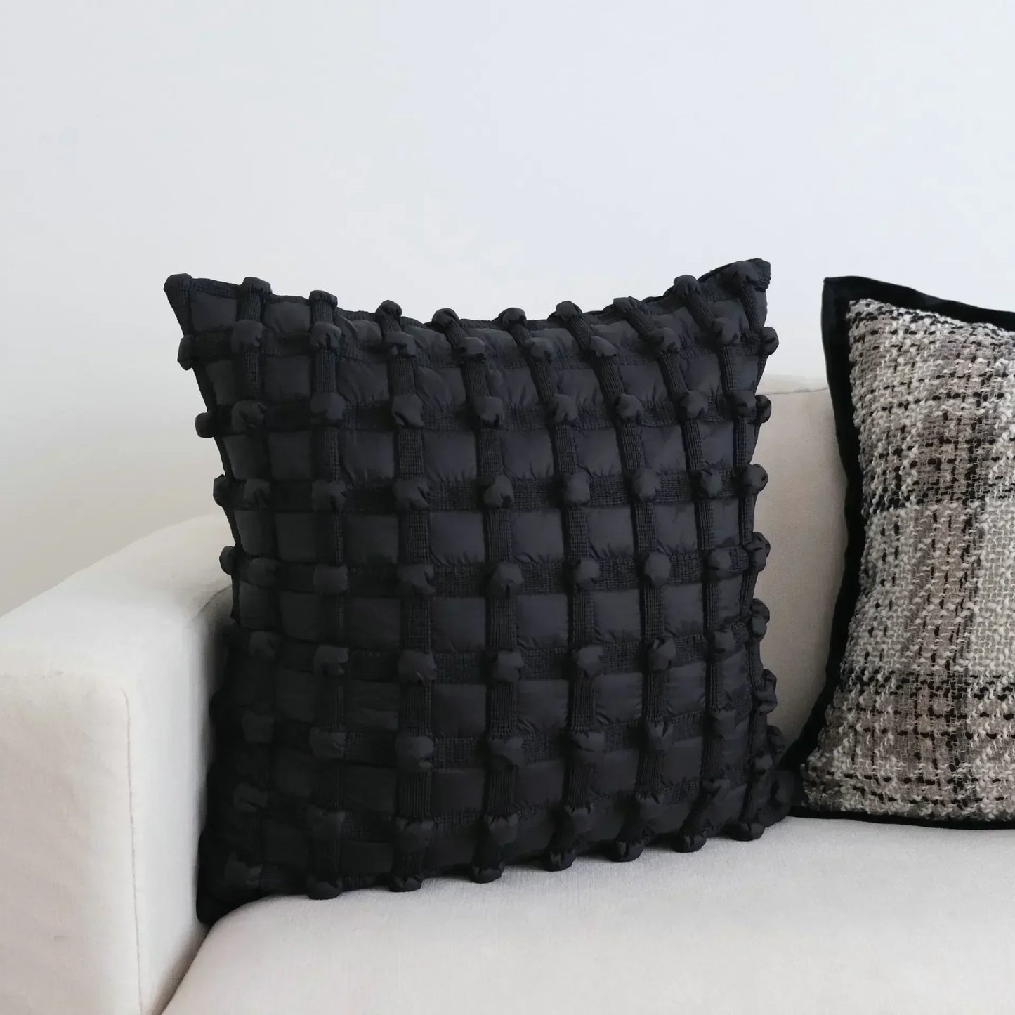 Modern Style Dot Bubble Cushion Cover